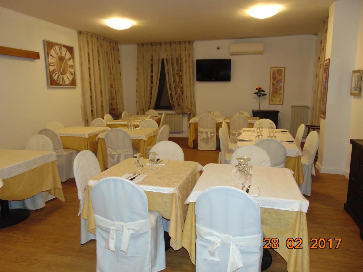 Hotel Mazzocchetti Citta Sant'Angelo Εξωτερικό φωτογραφία